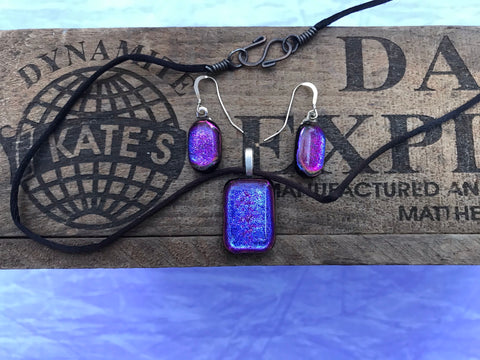 Bluish Magenta Dichroic Glass Set